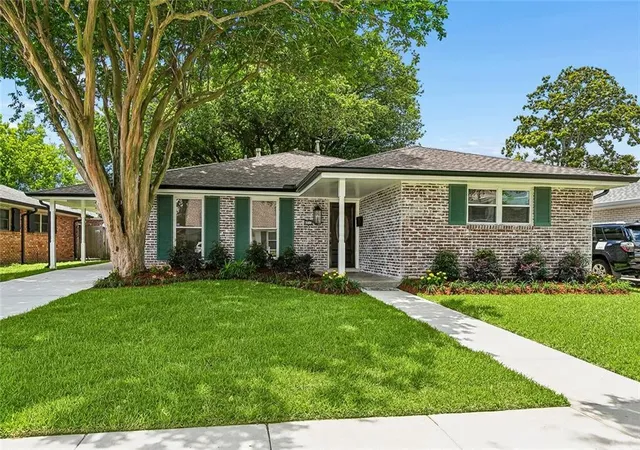 Homes for sale in Metairie, LA | 4512 Wade St, Metairie, LA 70003 | MLS# 2560226