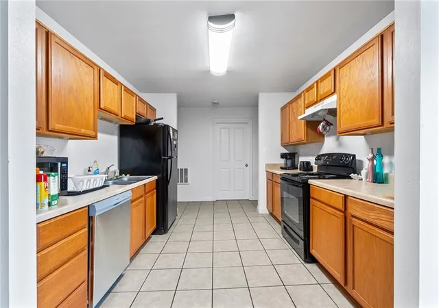 Homes for sale in New Orleans, LA | 6215 17 Vermillion Blvd, New Orleans, LA 70122 | MLS# 2560262