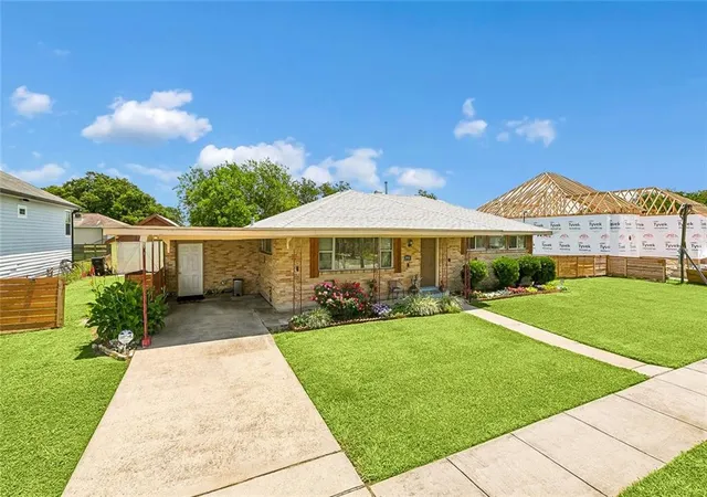 2nd image of 2901 Lyndell Dr, Chalmette, LA 70043 | MLS# 2560211