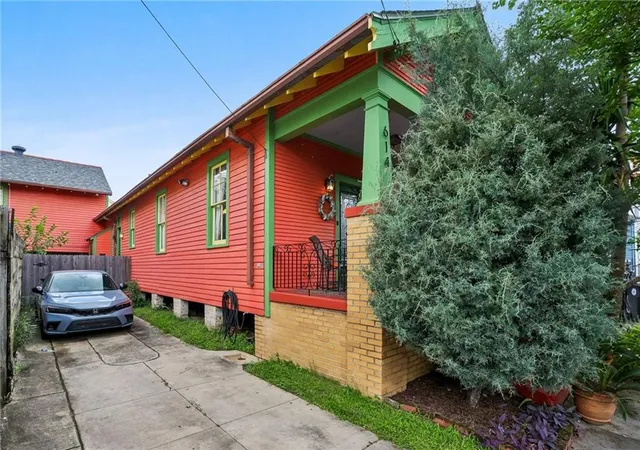 4th image of 614 Ninth St, New Orleans, LA 70115 | MLS# 2560265