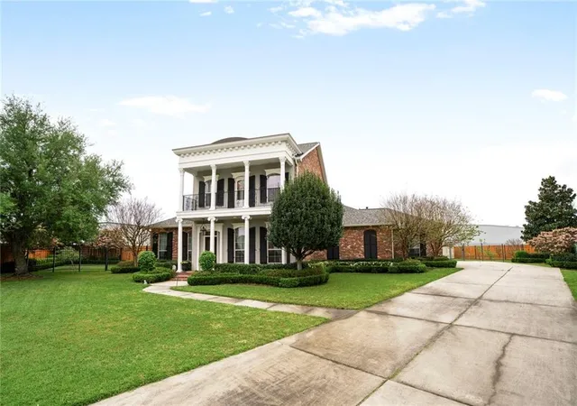 3rd image of 601 Ferriday Ct, Harahan, LA 70123 | MLS# 2560303