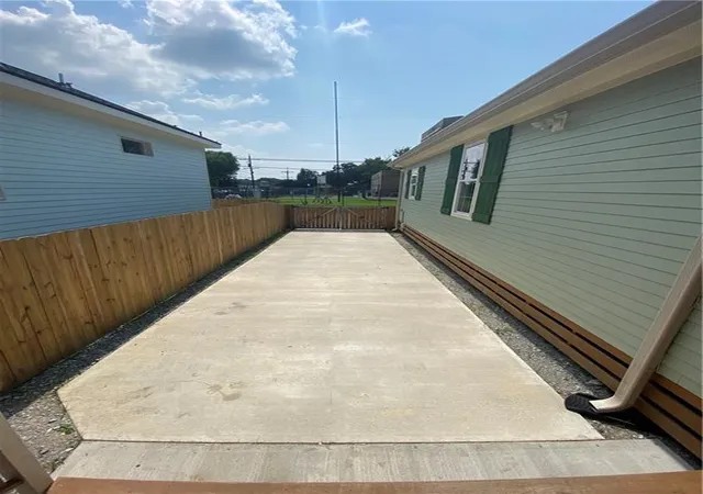 3rd image of 2505 Arts St, New Orleans, LA 70117 | MLS# 2560338
