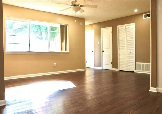 Homes for sale in La Place, LA | 1701 Glendale Dr, La Place, LA 70068 | MLS# 2560400