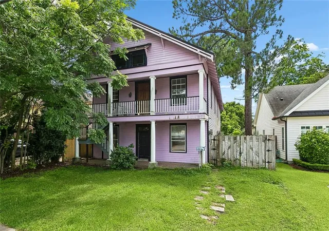 Photo 2 of Sale Pending at 220 Central Ave, Jefferson, LA 70121 | MLS# 2559993 | Listing updated on 2026-07-30