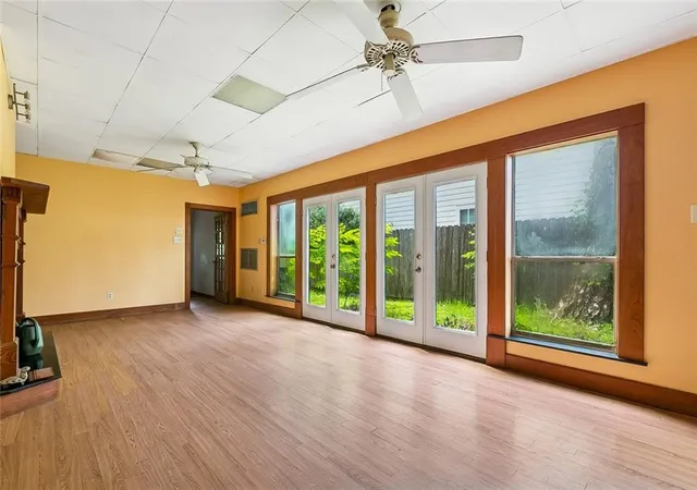 Photo 2 of Sale Pending at 220 Central Ave, Jefferson, LA 70121 | MLS# 2559993 | Listing updated on 2026-07-30