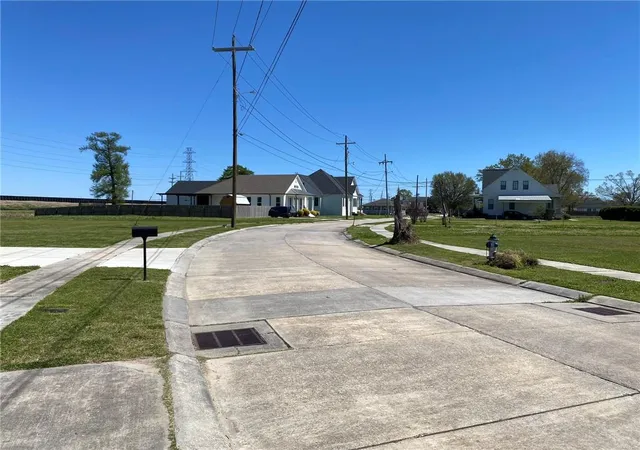 Photo 4 of Land for sale at 1956 Benjamin St, Arabi, LA 70032 | MLS# 2560413 | Listing updated on 2026-05-29