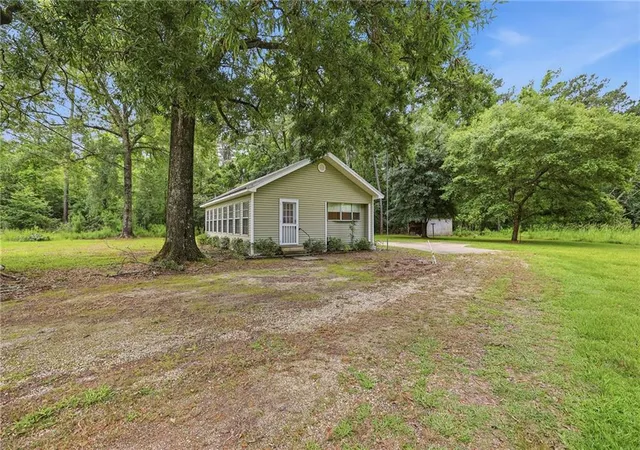 Homes for sale in Ponchatoula, LA | 24324 Bardwell Ln, Ponchatoula, LA 70454 | MLS# 2559512