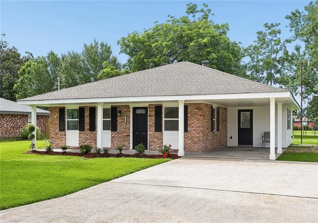 1st image of 2757 Blanche St, Marrero, LA 70072 | MLS# 2560070
