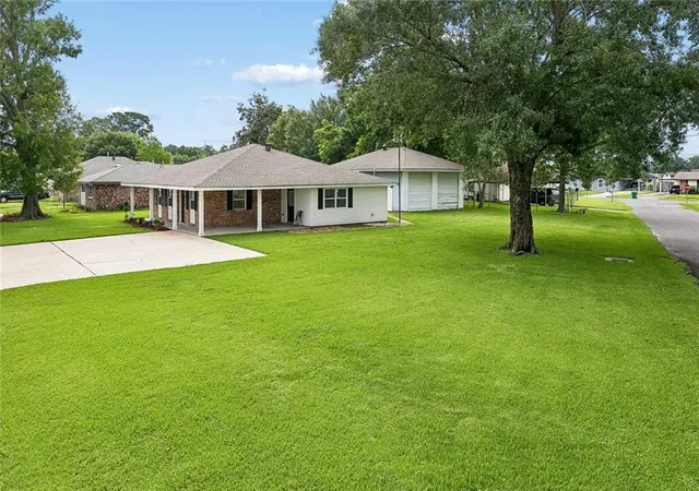 2nd image of 2757 Blanche St, Marrero, LA 70072 | MLS# 2560070