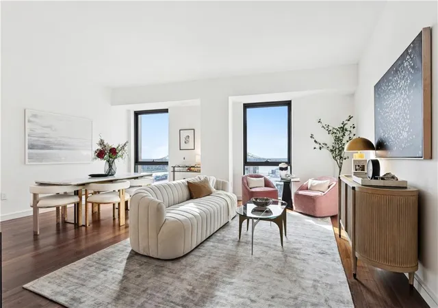 3rd image of 2 Canal St #2306, New Orleans, LA 70130 | MLS# 2559906