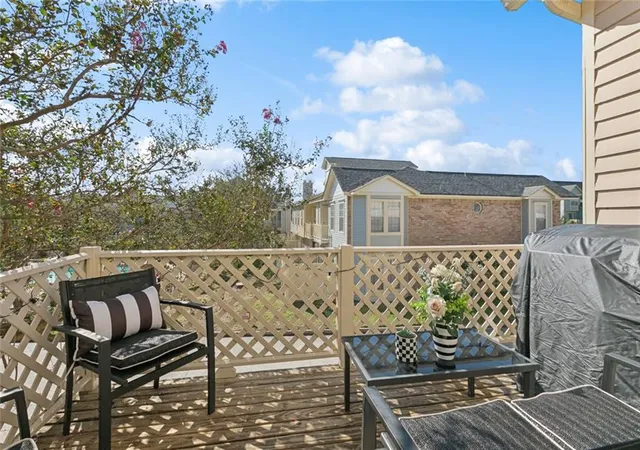 2nd image of 3622 Audubon Trace, New Orleans, LA 70121
