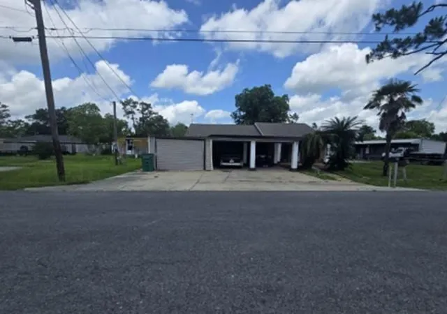 Photo 1 of Single family home for sale at 203 Williams St, Raceland, LA 70394 | MLS# 2560487 | Listing updated on 2026-07-27