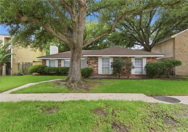 2nd image of 7920 Branch Dr, New Orleans, LA 70128 | MLS# 2560544
