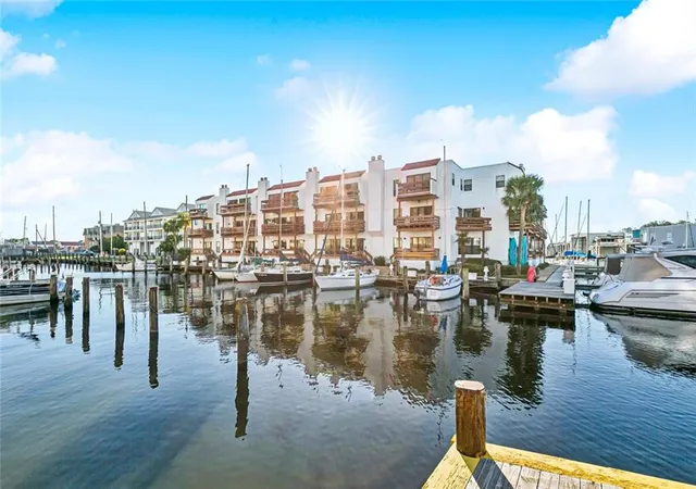 1st image of 8654 Pontchartrain Blvd #14, New Orleans, LA 70124 | MLS# 2560302