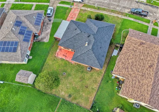 3rd image of 5108 Sandhurst Dr, New Orleans, LA 70126 | MLS# 2560647