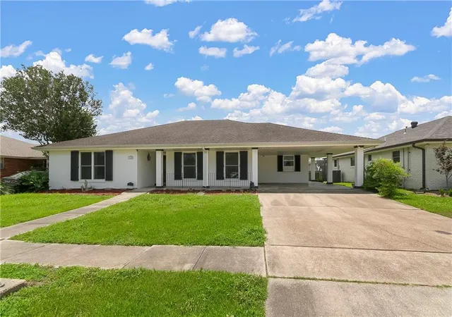 1st image of 4608 Green Acres Ct, Metairie, LA 70003 | MLS# 2560737