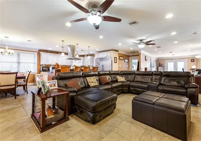 3rd image of 2709 Jean Lafitte Pkwy, Chalmette, LA 70043 | MLS# 2560319