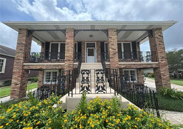 1st image of 426 1st Ave, Harvey, LA 70058 | MLS# 2559498