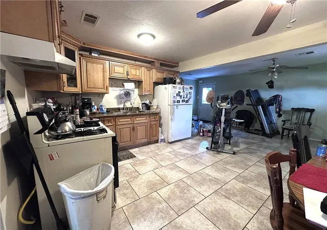 3rd image of 1013 Sandalwood Dr, Harvey, LA 70058 | MLS# 2560717