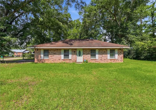 Photo 1 of Single family home for sale at 720 S Myrtle St, Amite, LA 70422 | MLS# 2560794 | Listing updated on 2026-08-29