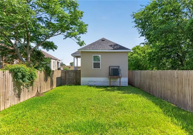 Homes for sale in New Orleans, LA | 3205 Ptolemy St, New Orleans, LA 70114 | MLS# 2560779