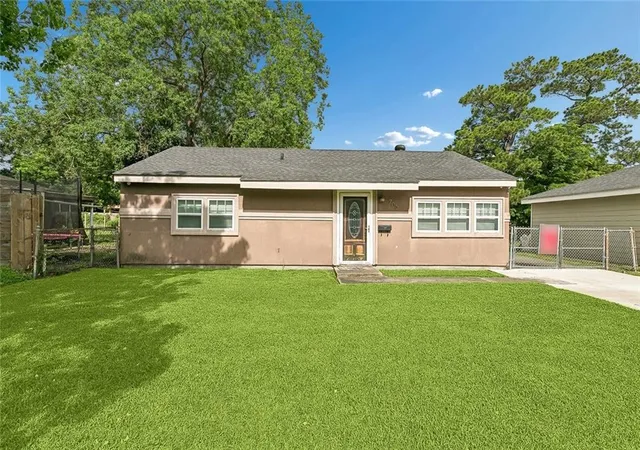 1st image of 705 Huntlee Dr, New Orleans, LA 70114 | MLS# 2560867