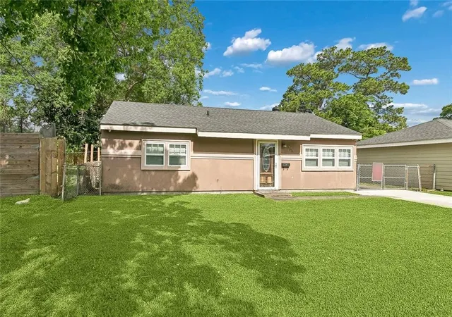 2nd image of 705 Huntlee Dr, New Orleans, LA 70114 | MLS# 2560867
