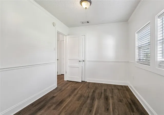 3rd image of 705 Huntlee Dr, New Orleans, LA 70114 | MLS# 2560867