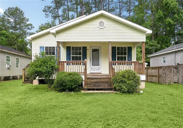 1st image of 72357 Dahlia St, Covington, LA 70435 | MLS# 2560885