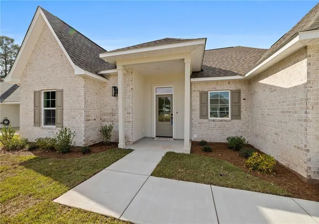 Homes for sale in Loranger, LA | 5502 Coyote Trail, Loranger, LA 70446 | MLS# 2560986