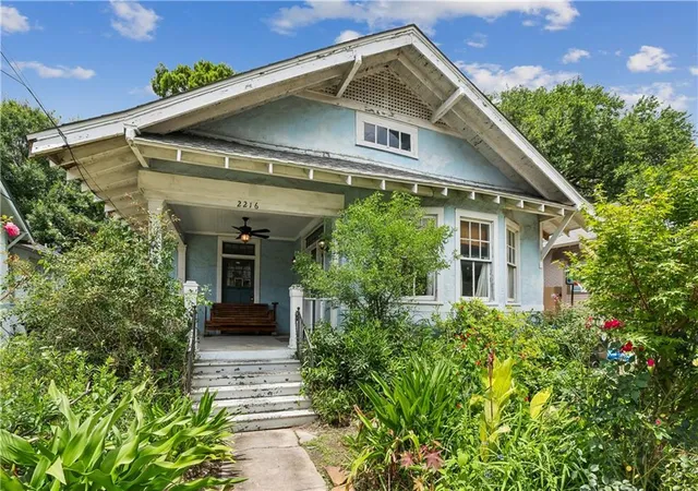 3rd image of 2216 Joseph St, New Orleans, LA 70115 | MLS# 2560823
