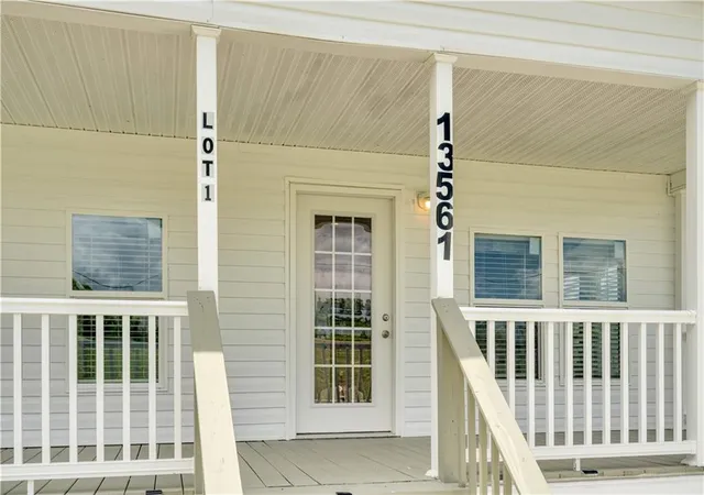 Homes for sale in Luling, LA | 13561 River Rd, Luling, LA 70070 | MLS# 2561006