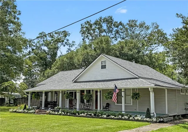 Homes for sale in Holden, LA | 24900 1st St, Holden, LA 70744 | MLS# 2561005
