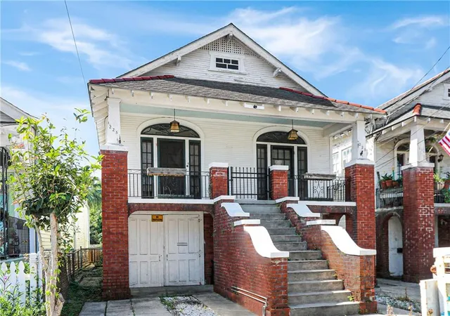 Homes for sale in New Orleans, LA | 223 25 Alix St, New Orleans, LA 70114 | MLS# 2560884