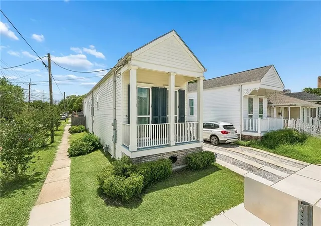 3rd image of 8500 Panola St, New Orleans, LA 70118 | MLS# 2561074