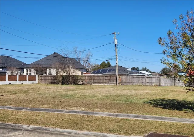 Photo 3 of Land for sale at 209 Genet Dr, Arabi, LA 70032 | MLS# 2560998 | Listing updated on 2026-06-03