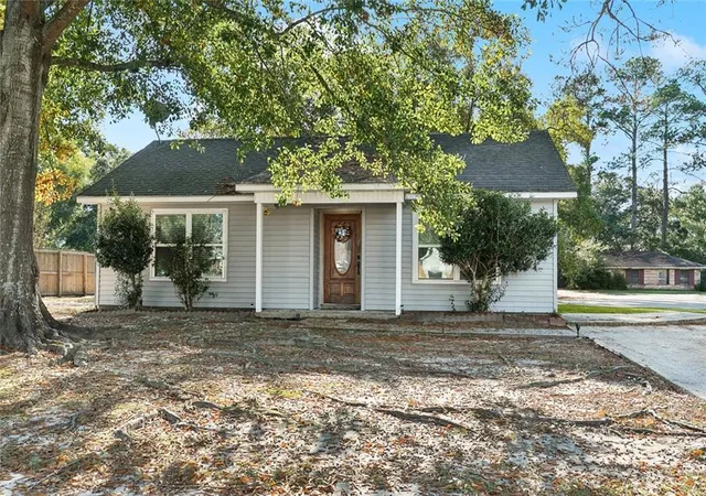 Homes for sale in Slidell, LA | 345 Mapleleaf Dr, Slidell, LA 70458 | MLS# 2559234
