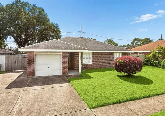2nd image of 1008 Curtis St, Harvey, LA 70058 | MLS# 2561107