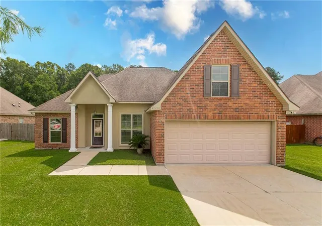 Homes for sale in Ponchatoula, LA | 42410 Blyth Ave, Ponchatoula, LA 70454 | MLS# 2561223
