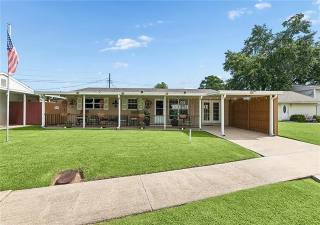 Homes for sale in Avondale, LA | 152 Felicia Dr, Avondale, LA 70094 | MLS# 2561228