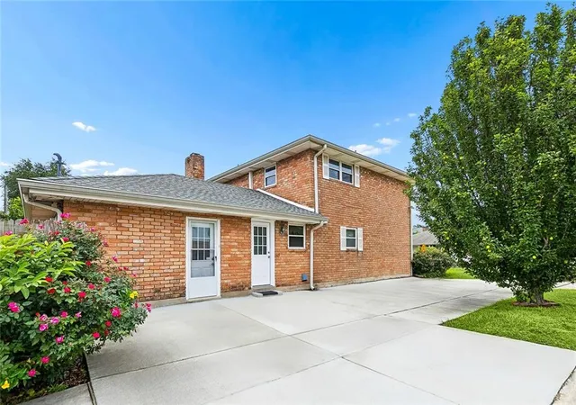 Homes for sale in Metairie, LA | 4700 Carthage St, Metairie, LA 70002 | MLS# 2560668