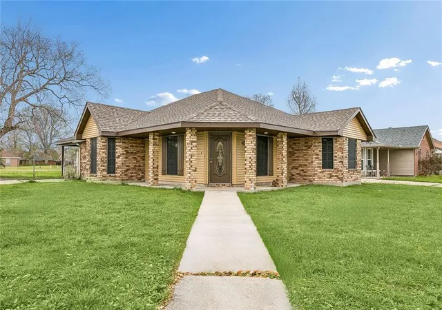 1st image of 3200 Lakewood Dr, Violet, LA 70092 | MLS# 2561342