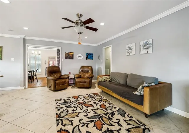 Photo 4 of Single family home for sale at 701 Live Oak St, Metairie, LA 70005 | MLS# 2561347 | Listing updated on 2026-08-02