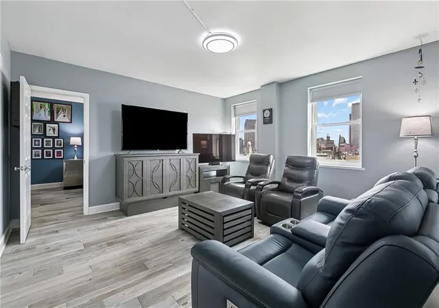4th image of 1205 St Charles Ave #1015, New Orleans, LA 70130 | MLS# 2561335