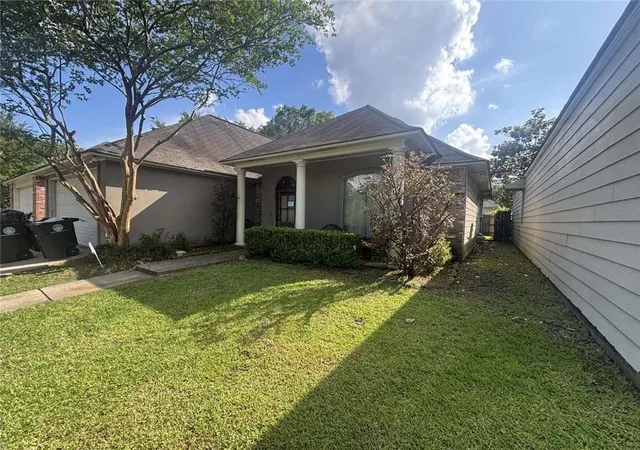 Homes for sale in Baton Rouge, LA | 8573 E Cypress Point Ct, Baton Rouge, LA 70809 | MLS# 2561400