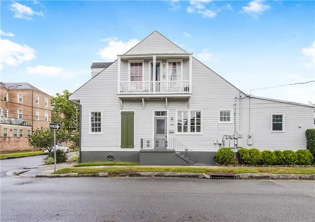 Homes for sale in New Orleans, LA | 2001 Laharpe St, New Orleans, LA 70116 | MLS# 2561419