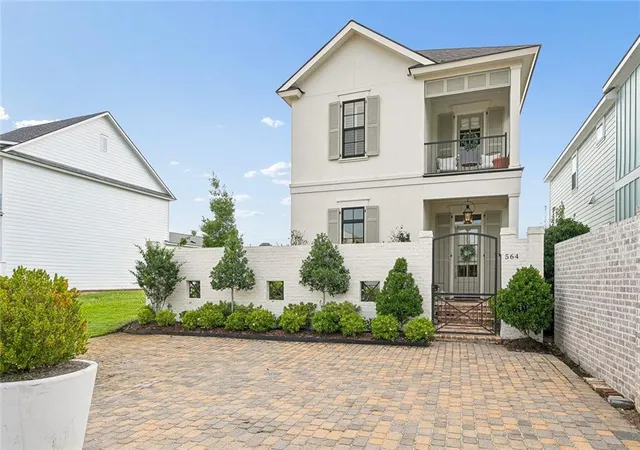 1st image of 564 Bocage Ct, Covington, LA 70433 | MLS# 2558872