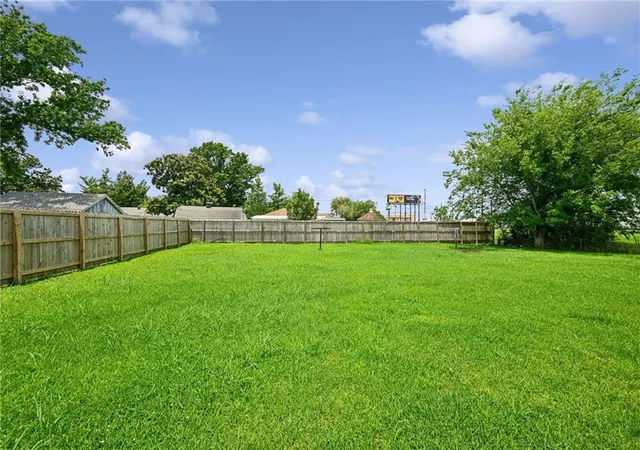 Homes for sale in Kenner, LA | 735 37 Minor St, Kenner, LA 70062 | MLS# 2561487