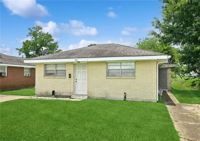 Homes for sale in Kenner, LA | 735 37 Minor St, Kenner, LA 70062 | MLS# 2561487