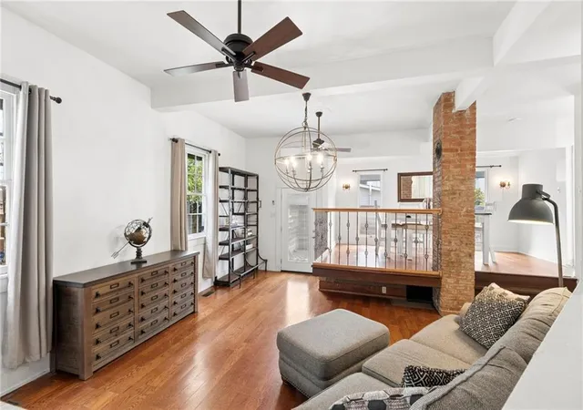4th image of 427 Arabella St, New Orleans, LA 70115 | MLS# 2561061